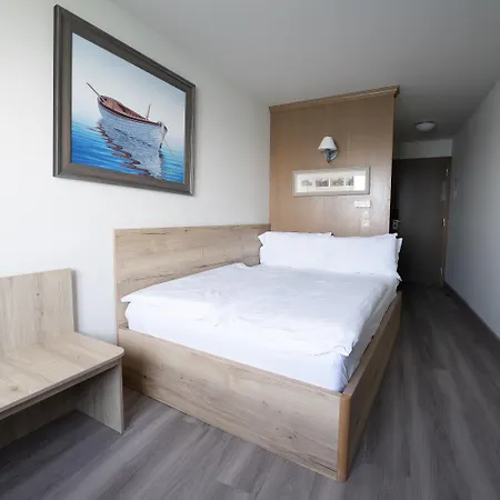 Hotel Piran Ξενοδοχείο 4*