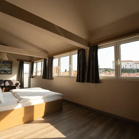 Ξενοδοχείο Hotel Piran Πιράν